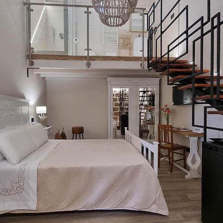 Bed and Breakfast Le Tre Ninfe Чинизи Экстерьер фото