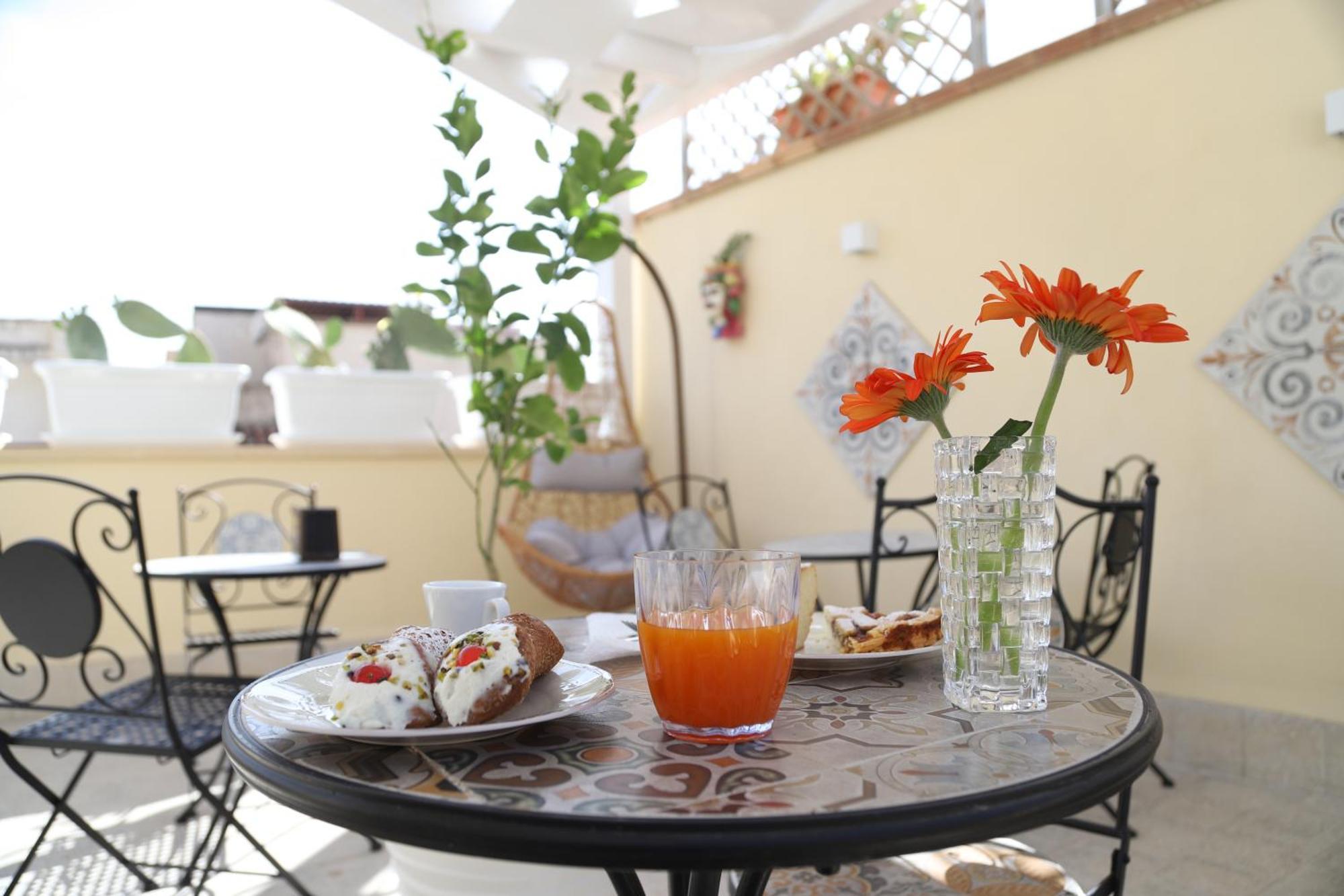 Bed and Breakfast Le Tre Ninfe Чинизи Экстерьер фото