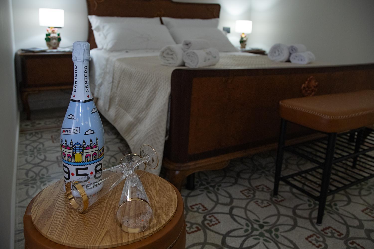 Bed and Breakfast Le Tre Ninfe Чинизи Экстерьер фото